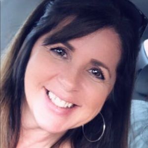 Meet your Posher, Gloria